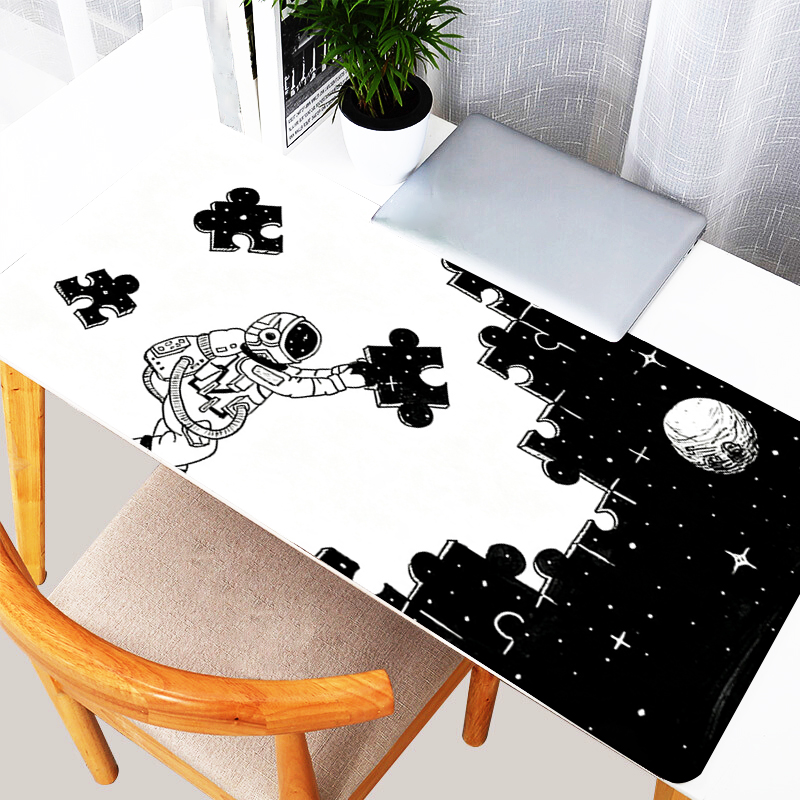 宇宙飛行士柄の白黒マウスパッド、ゲーマー向け必須アイテム、X - Gaming Laptop Essential Accessories のレビューと価格