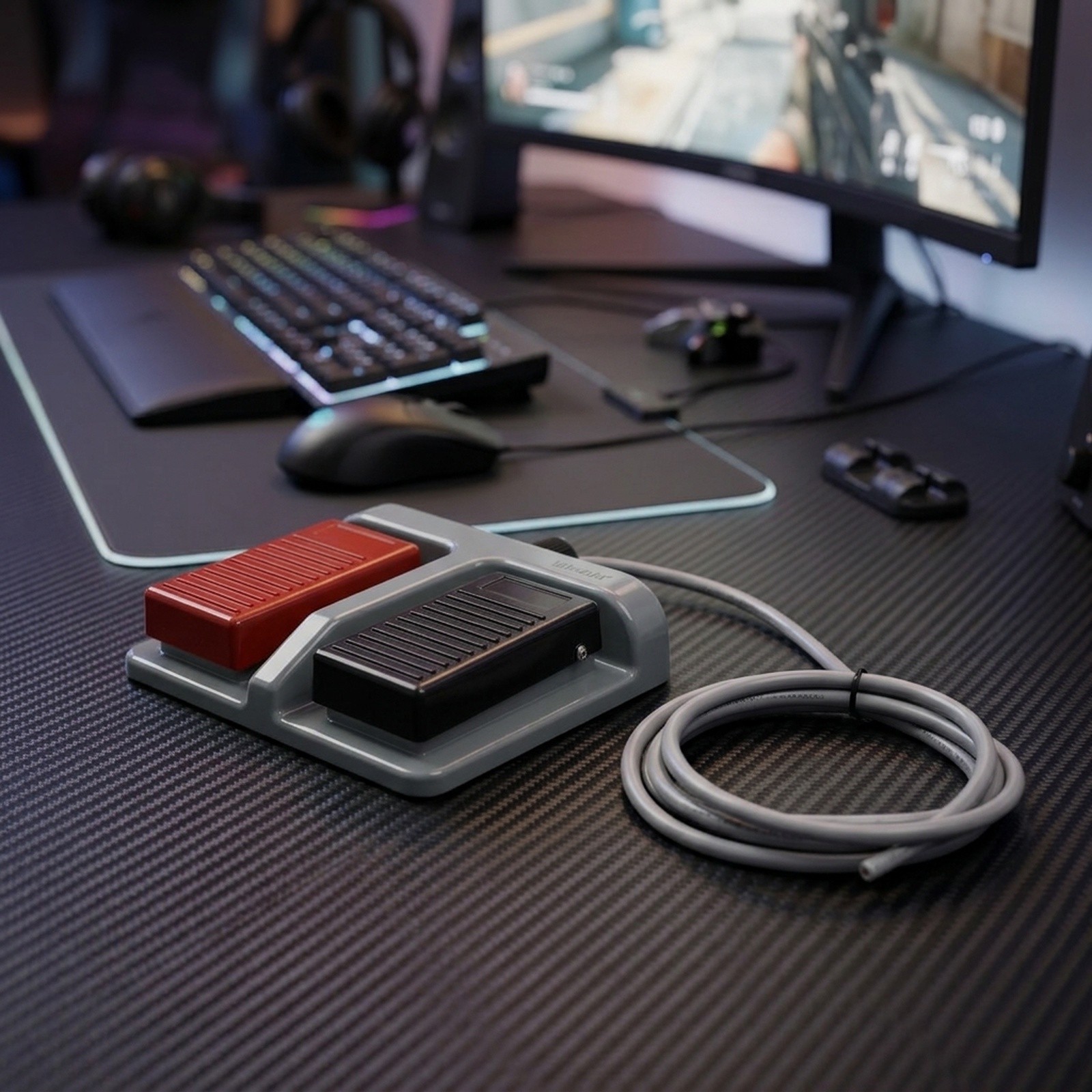 赤黒デュアルフットスイッチモメンタリーペダルコントローラー、 - Gaming Accessories Images のレビューと価格